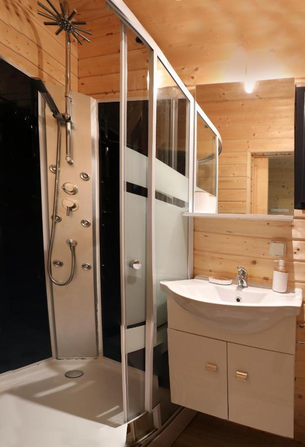 Au Coeur Du Bien-Etre, Chalet Avec Piscine Chauffee Et Couverte, Spa, Sauna, Massages Monteaux Ngoại thất bức ảnh